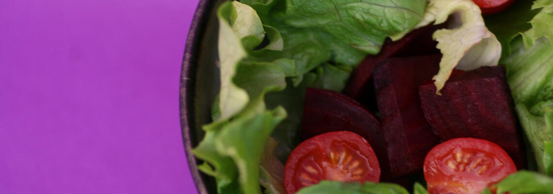 Green_Leaf_Cherry_Tomato_and_Beet_Salad