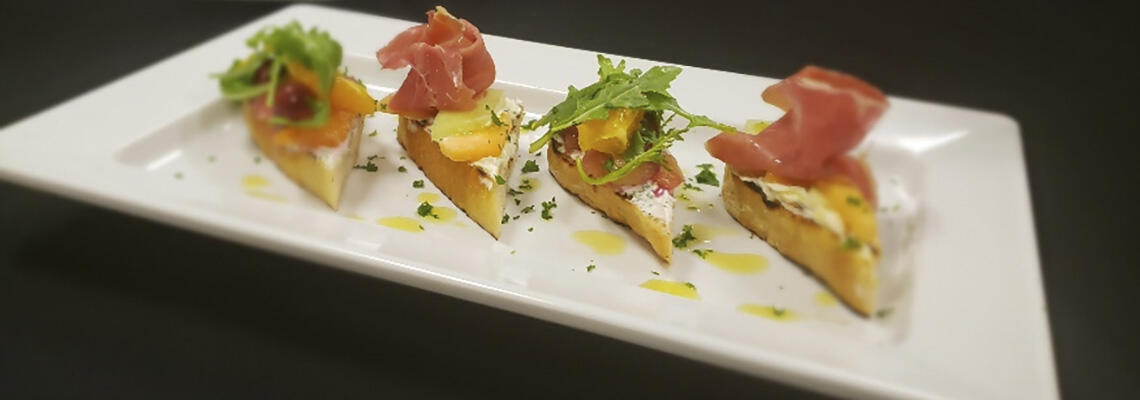 RSS_Fruit_Salad_Bruschetta