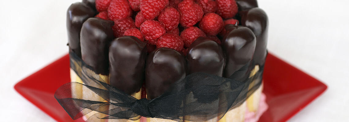 Raspberry_Mousse_w-Chocolate-Dipped_Ladyfingers