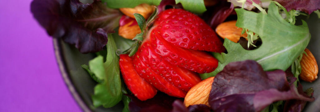 Spring_Mix_Salad_with_Strawberries