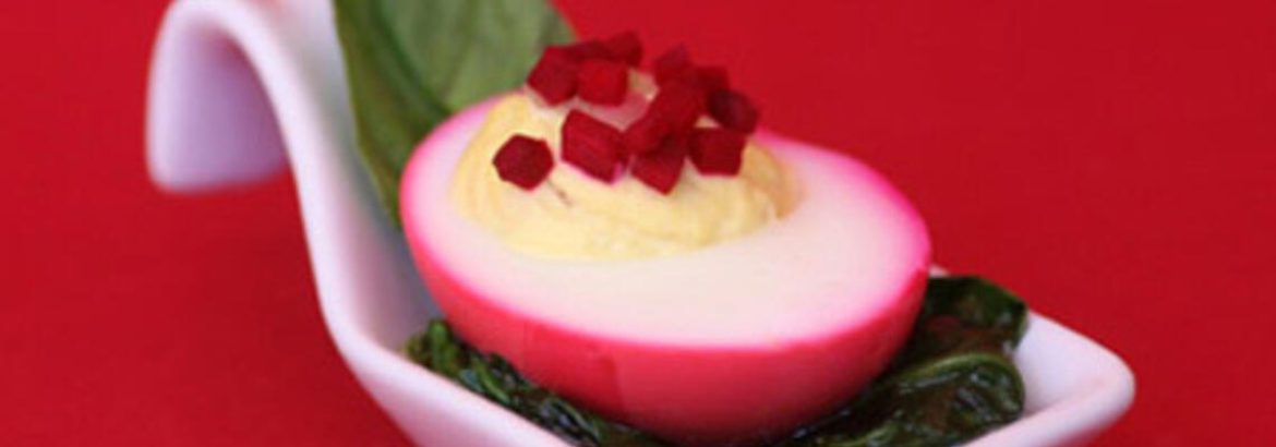 Beet-Dyed_Deviled_Eggs_0